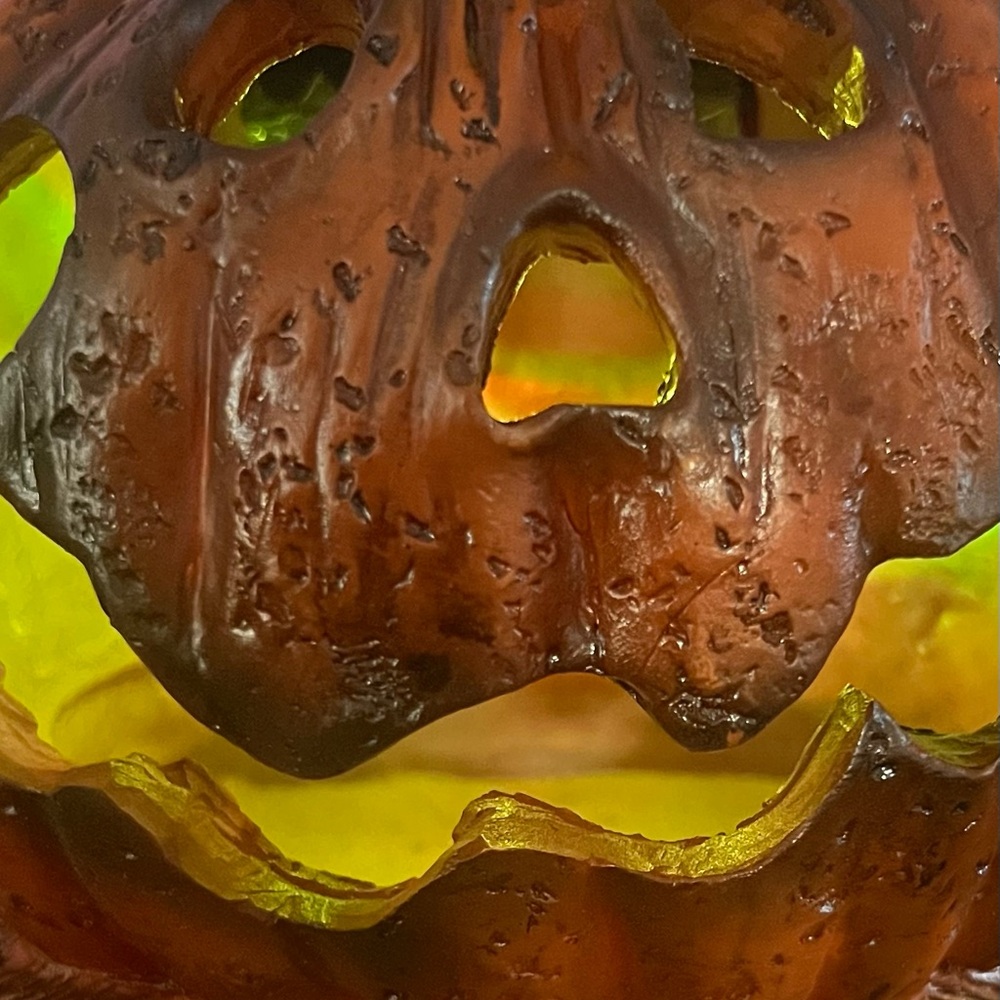 Cat On Pumpkin Light Up Halloween Decoration Color Changing Solar Powered Figure - Picture 7 of 7